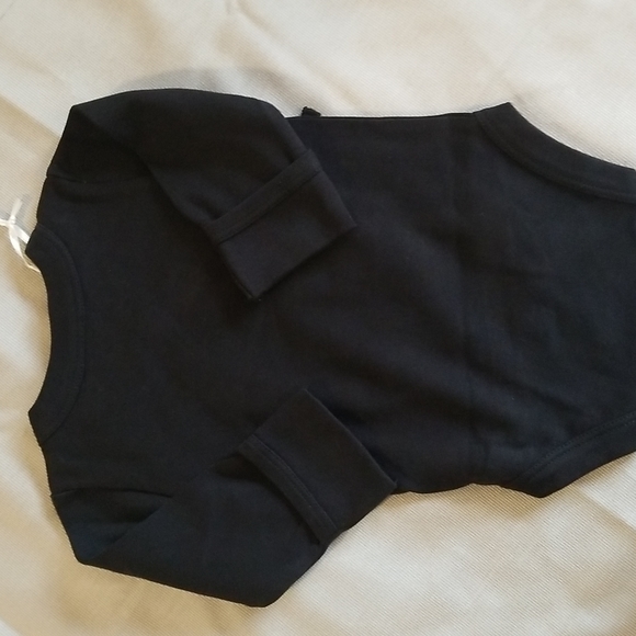 ORGANIC COTTON BABY BODY SUIT 0-3 MONTHS BY LUKEENO  IN BLACK - Picture 6 of 8